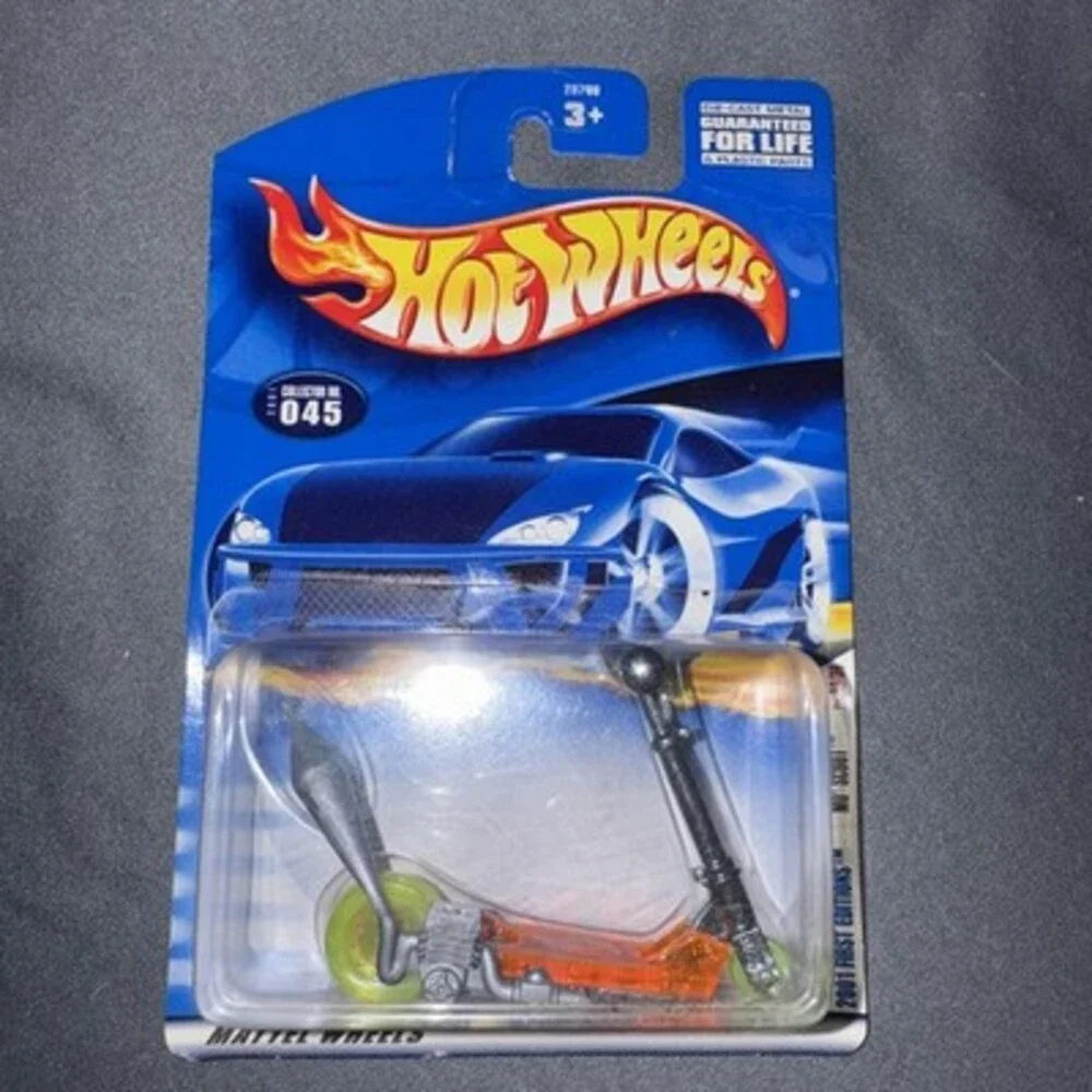 Hot Wheels 2001 First Editions Mo' Scoot 33/36 #045 Orange Yellow Mattel Scooter